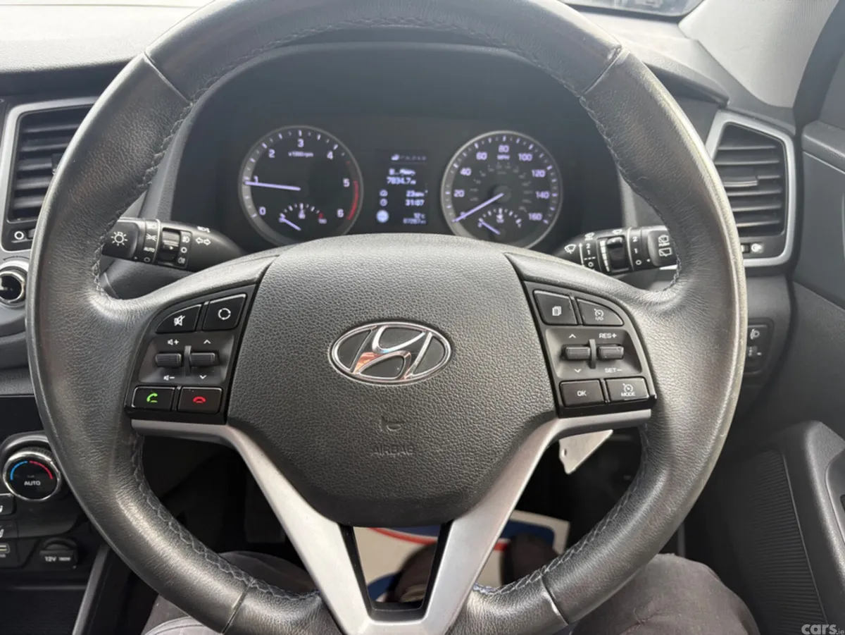Hyundai Tucson Estate, Diesel, 2017, Red