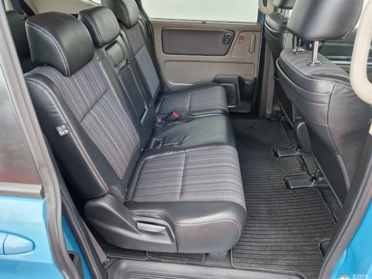 Honda Freed MPV, Petrol Hybrid, 2017, Blue
