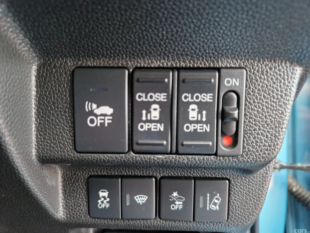 Honda Freed MPV, Petrol Hybrid, 2017, Blue