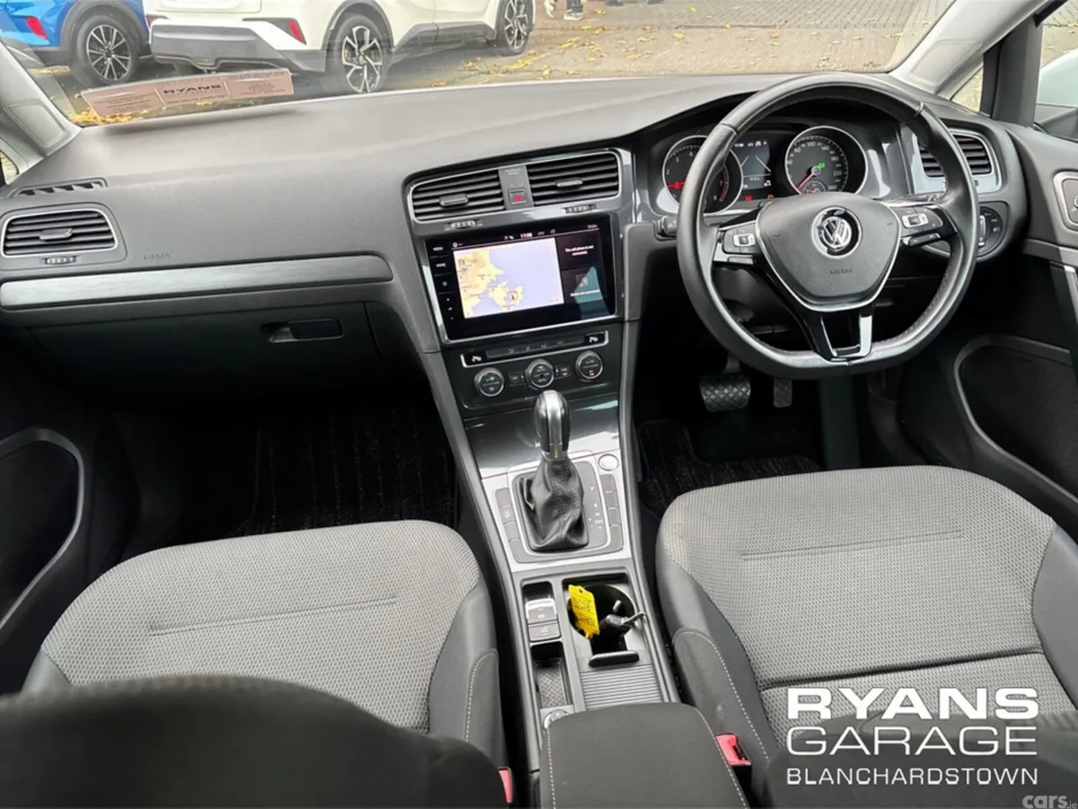 Volkswagen Golf Hatchback, Petrol, 2018, White