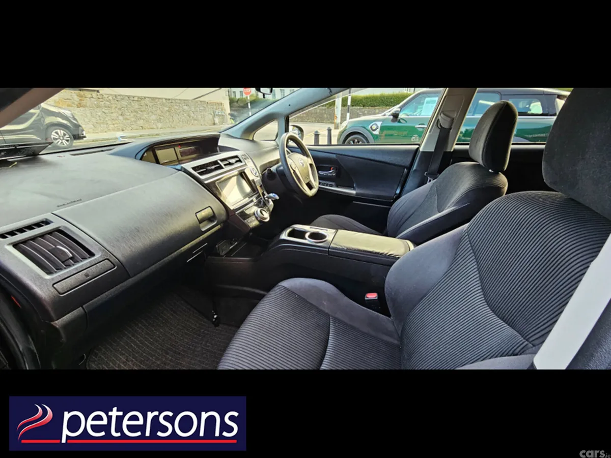 Toyota Prius MPV, Petrol Hybrid, 2015, Black