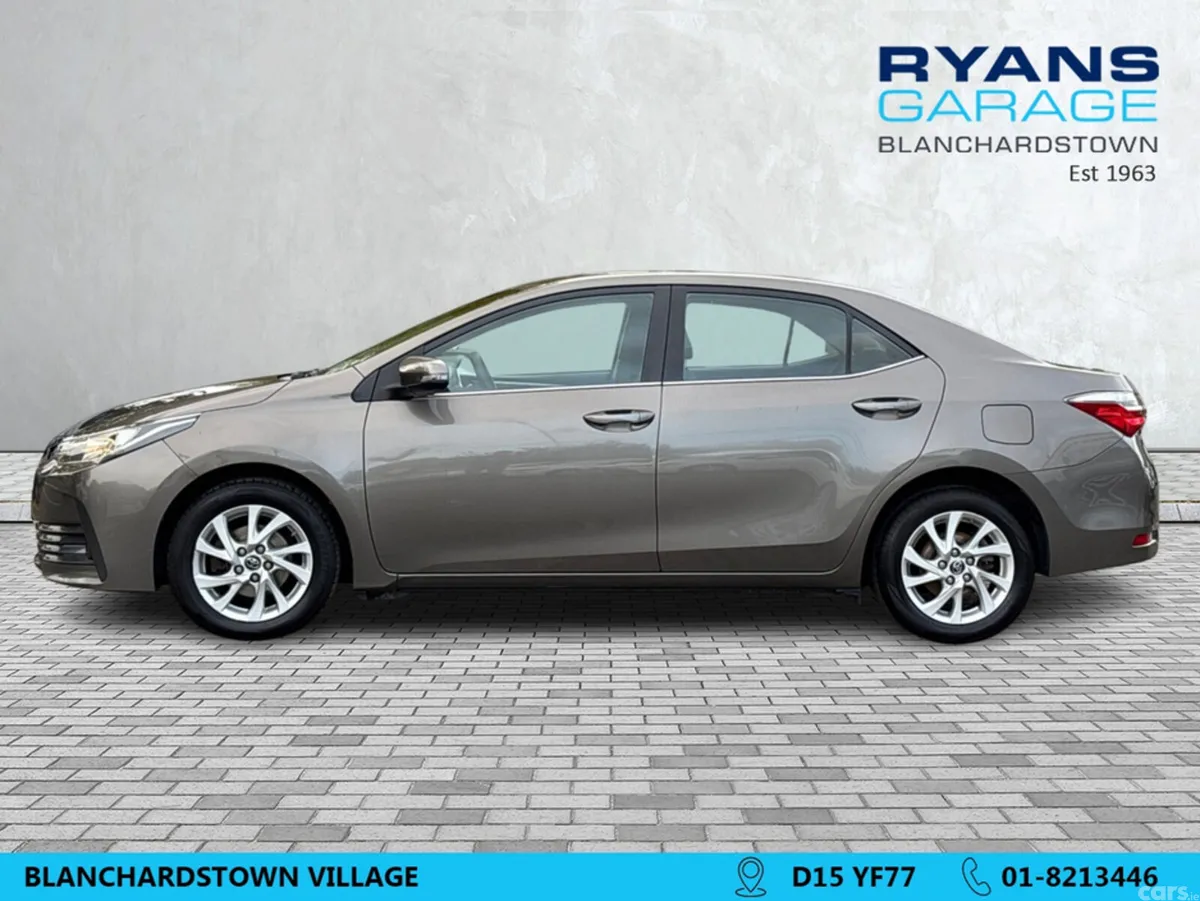 Toyota Corolla Saloon, Petrol, 2017, Grey