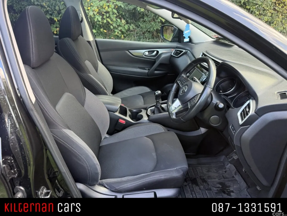 Nissan Qashqai MPV, Diesel, 2019, Black