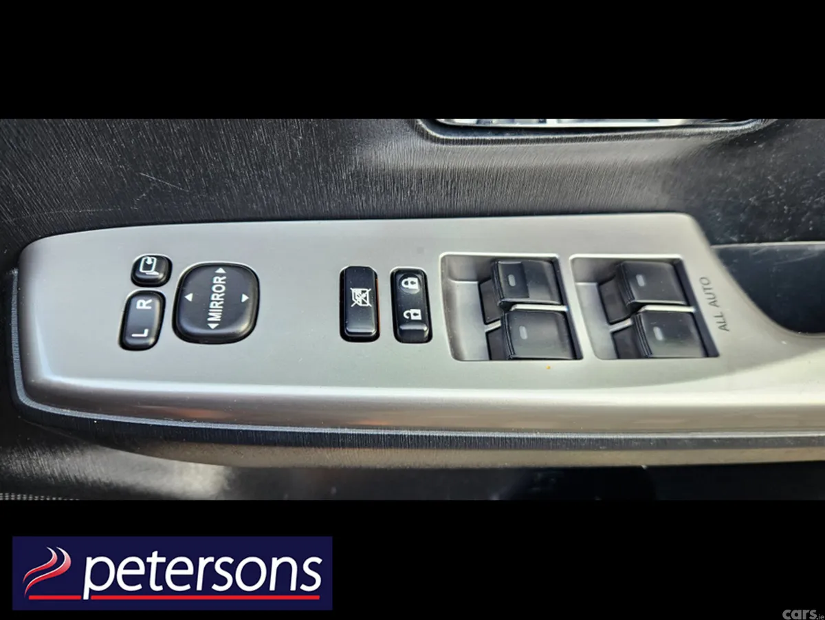 Toyota Prius MPV, Petrol Hybrid, 2015, Black