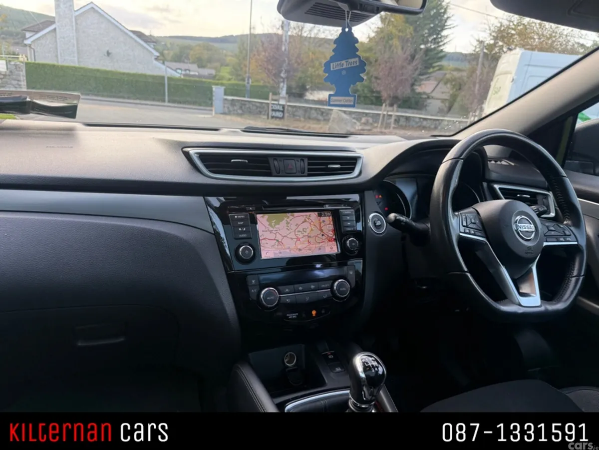 Nissan Qashqai MPV, Diesel, 2019, Black