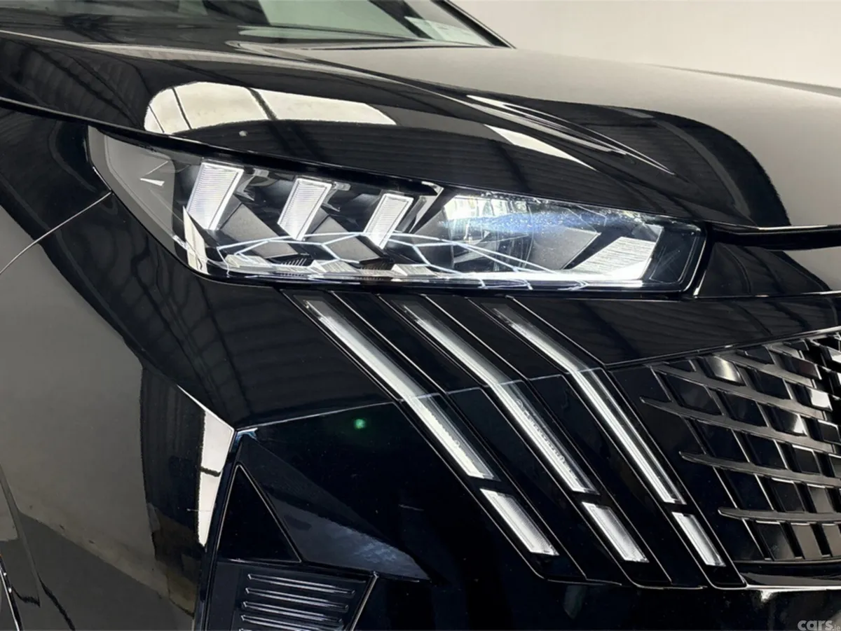 Peugeot 5008 Hatchback, Electric, 2025, Black