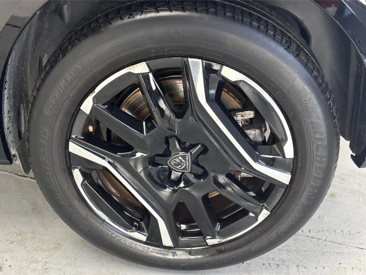 Peugeot 5008 Hatchback, Electric, 2025, Black