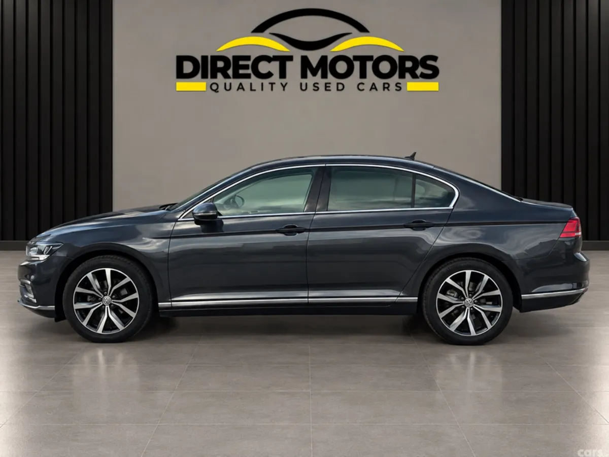 Volkswagen Passat Saloon, Petrol, 2021, Grey