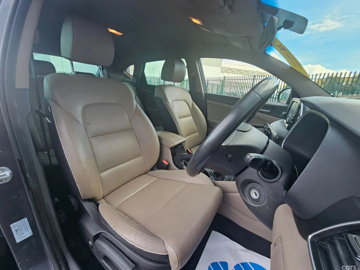 Hyundai Tucson MPV, Diesel, 2019, Grey
