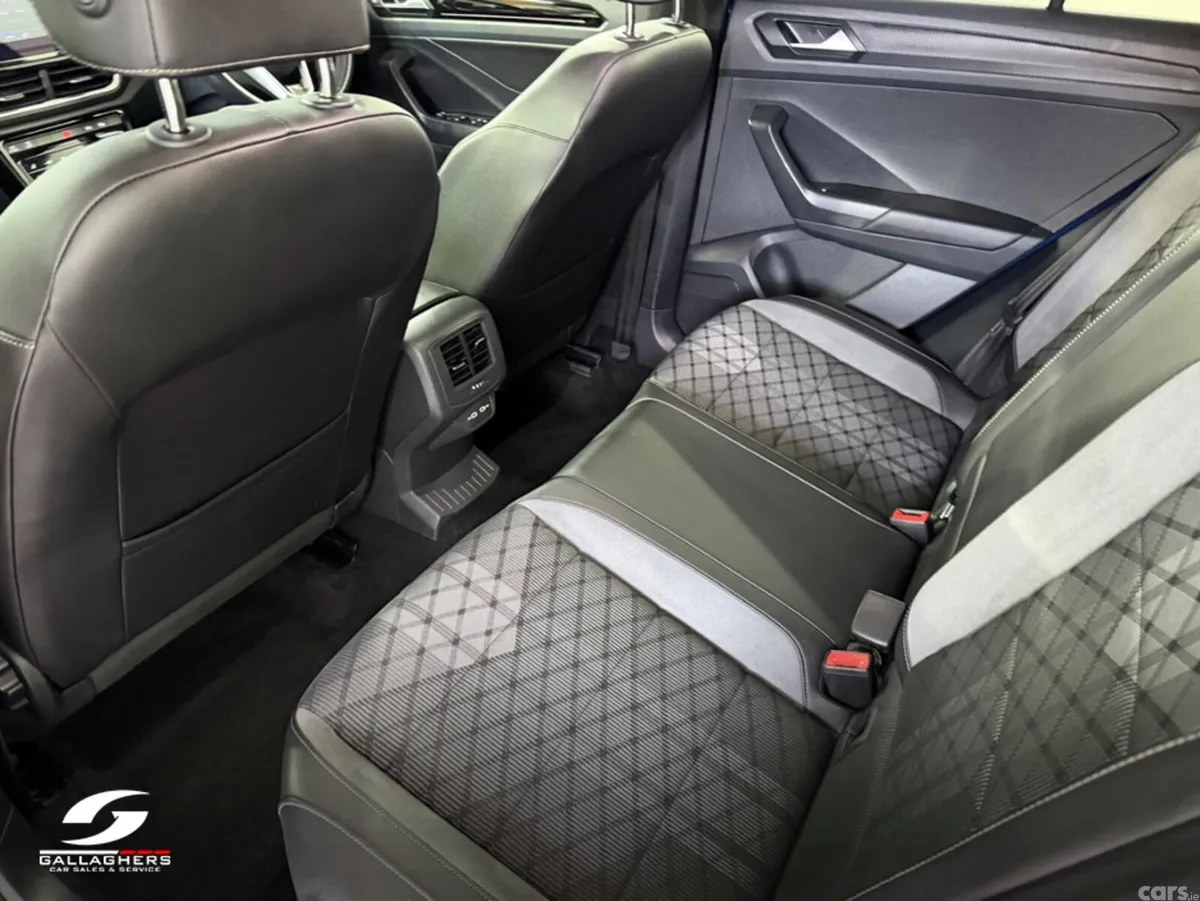 Volkswagen T-Roc SUV, Diesel, 2023, Blue