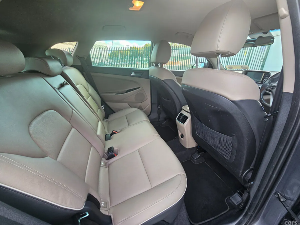 Hyundai Tucson MPV, Diesel, 2019, Grey