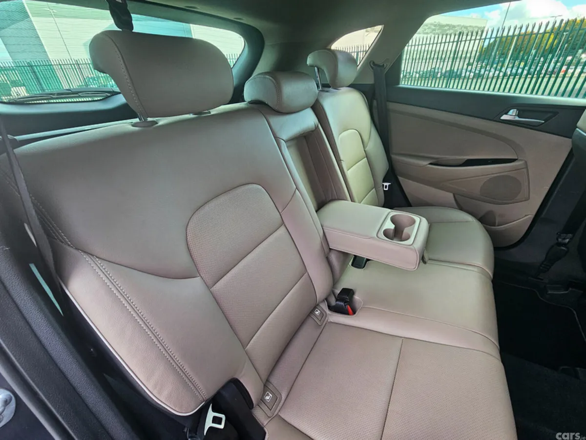 Hyundai Tucson MPV, Diesel, 2019, Grey