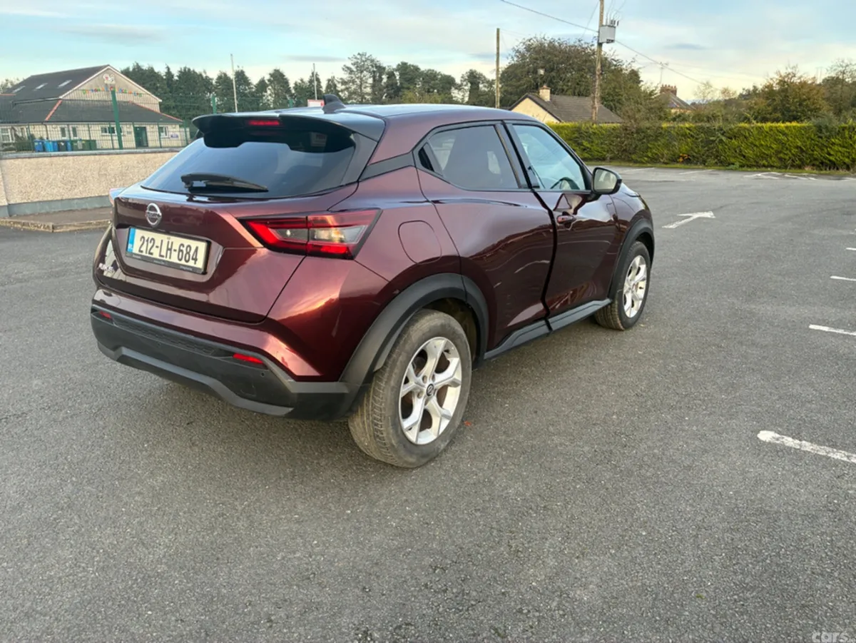 Nissan Juke MPV, Petrol, 2021, Red