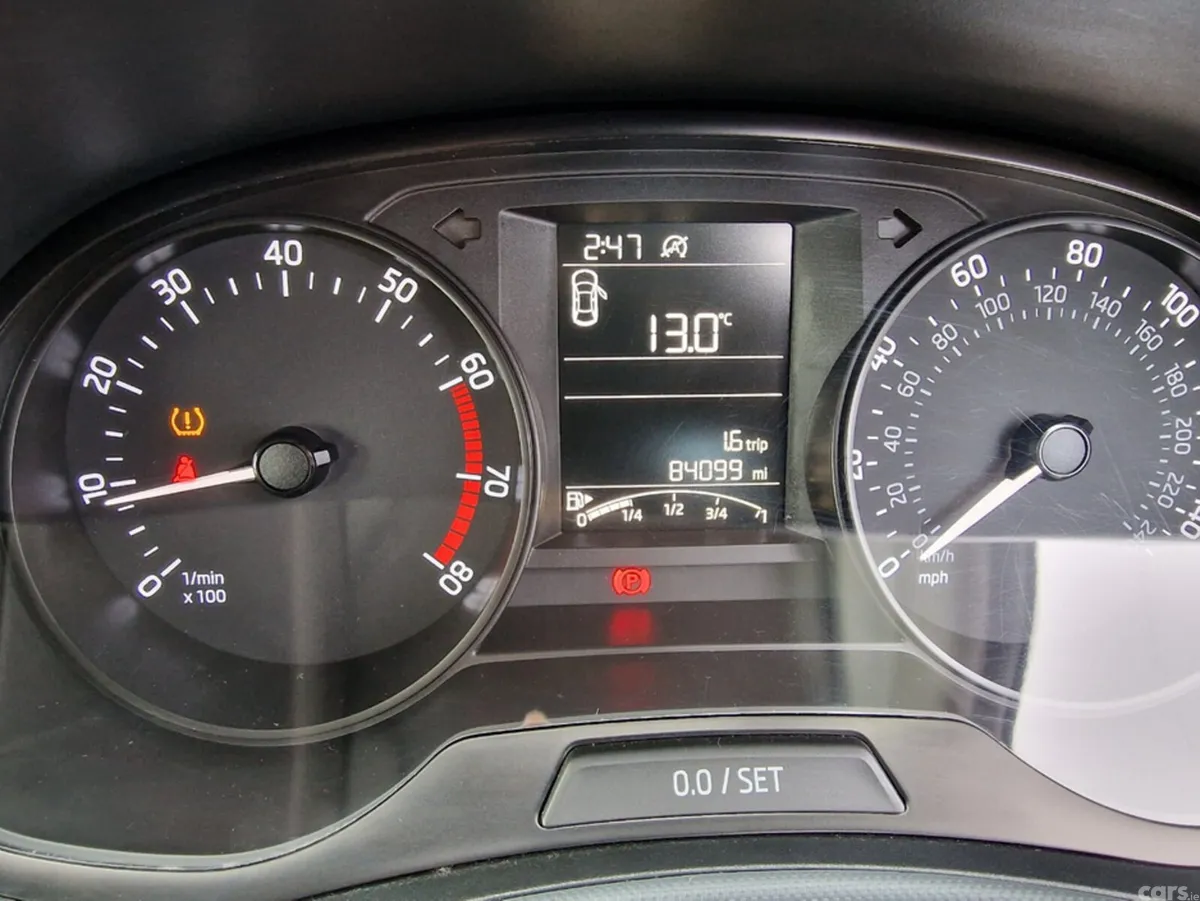 Skoda Fabia Hatchback, Petrol, 2016, White