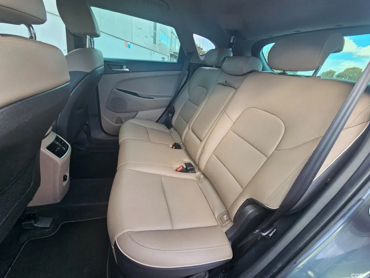 Hyundai Tucson MPV, Diesel, 2019, Grey