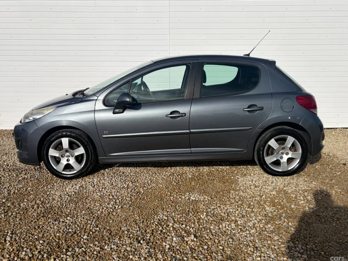 Peugeot 207 Hatchback, Petrol, 2010, Grey