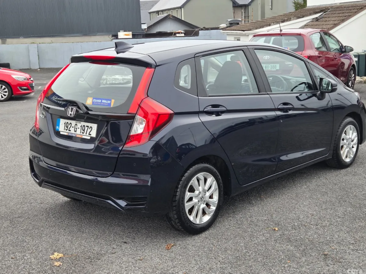 Honda Jazz Hatchback, Petrol, 2019, Blue