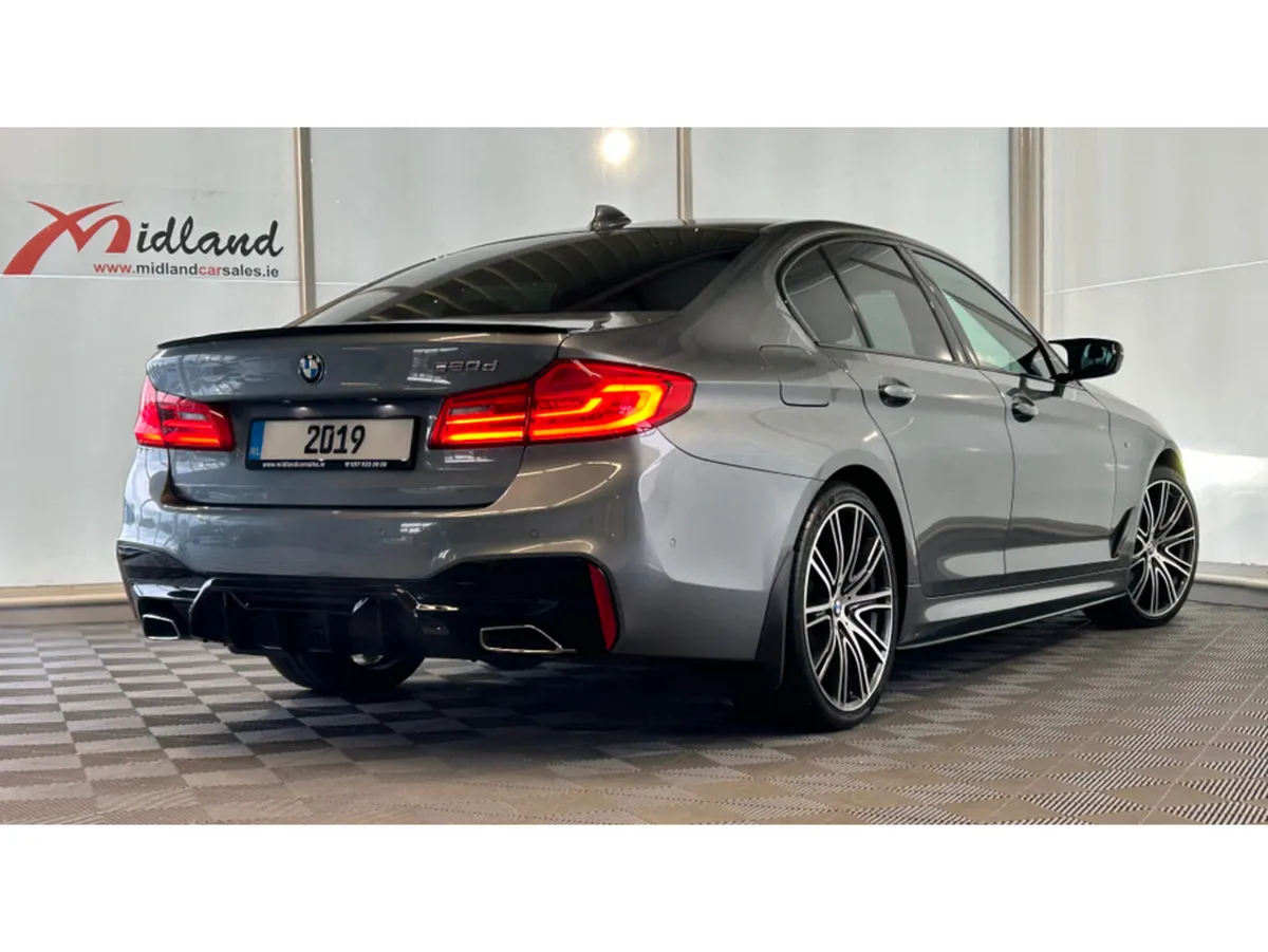 BMW 5-Series Saloon, Diesel, 2019, Blue