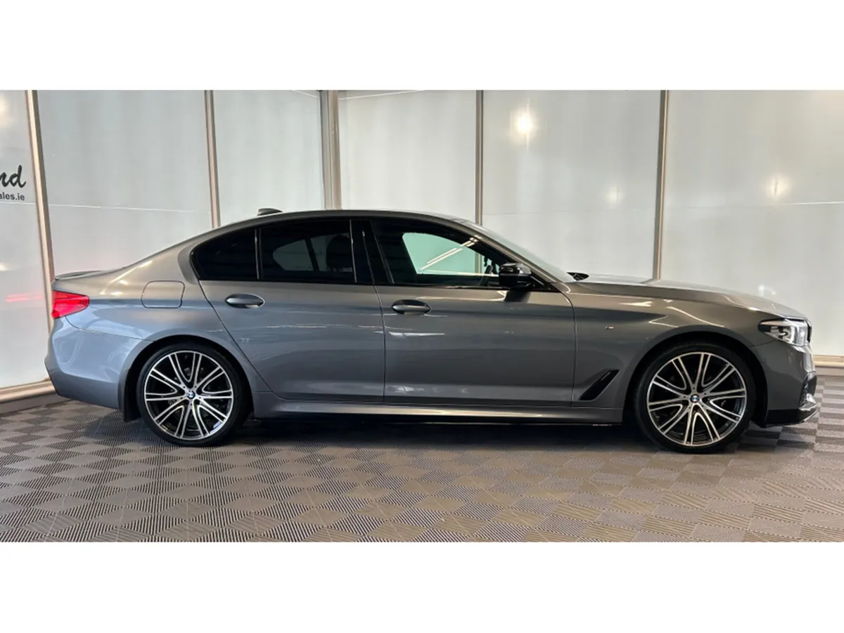 BMW 5-Series Saloon, Diesel, 2019, Blue