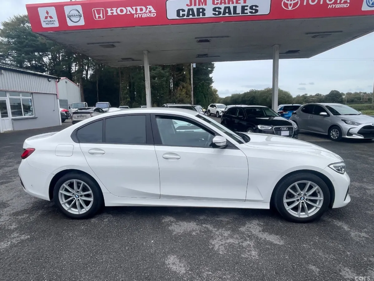 BMW 3-Series Saloon, Diesel, 2019, White