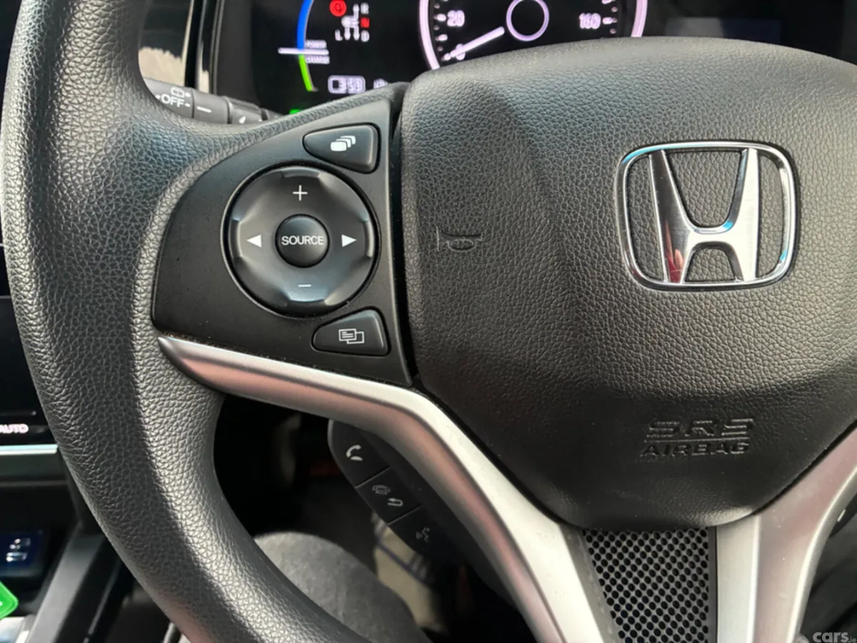 Honda Shuttle Estate, Petrol Hybrid, 2020, Silver