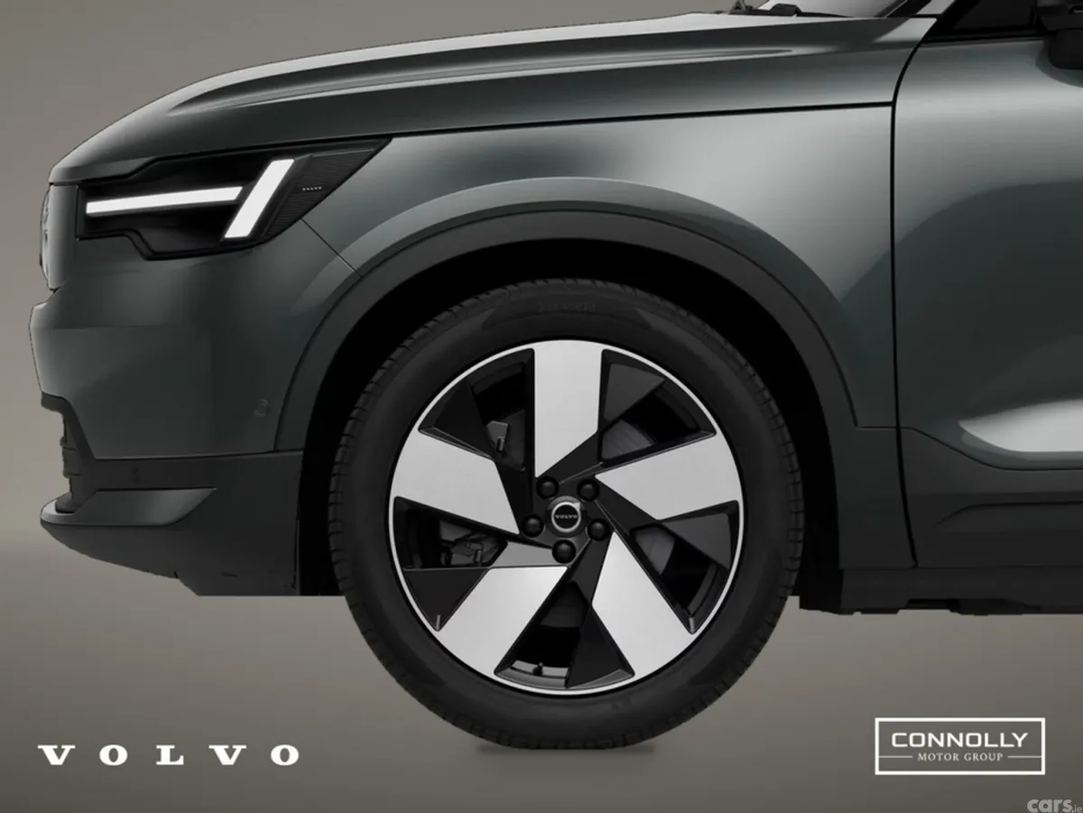 Volvo EX40 SUV, Electric, 2027, Green
