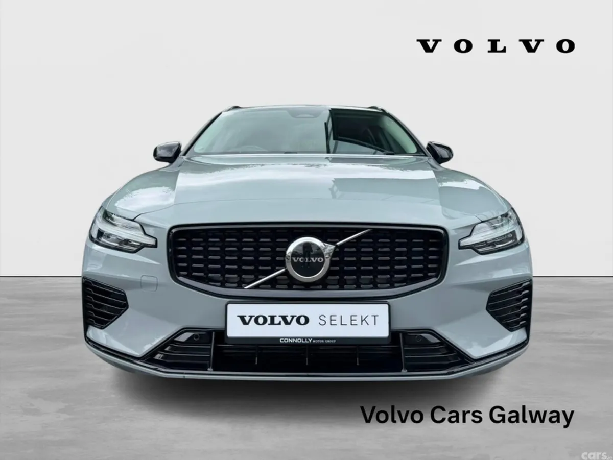 Volvo V60 Estate, Petrol Plug-in Hybrid, 2025, Grey