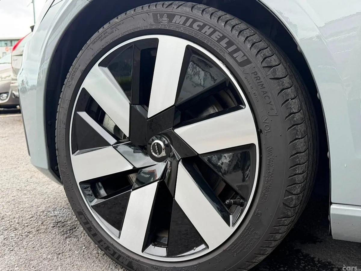 Volvo V60 Estate, Petrol Plug-in Hybrid, 2025, Grey