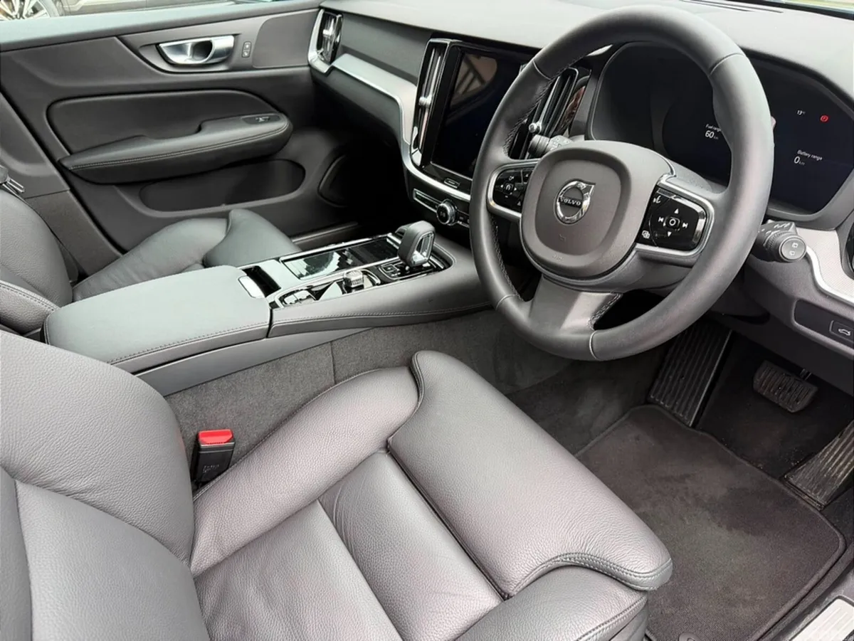 Volvo V60 Estate, Petrol Plug-in Hybrid, 2025, Grey