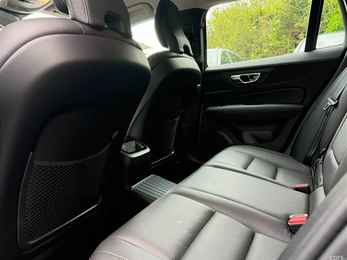 Volvo V60 Estate, Petrol Plug-in Hybrid, 2025, Grey