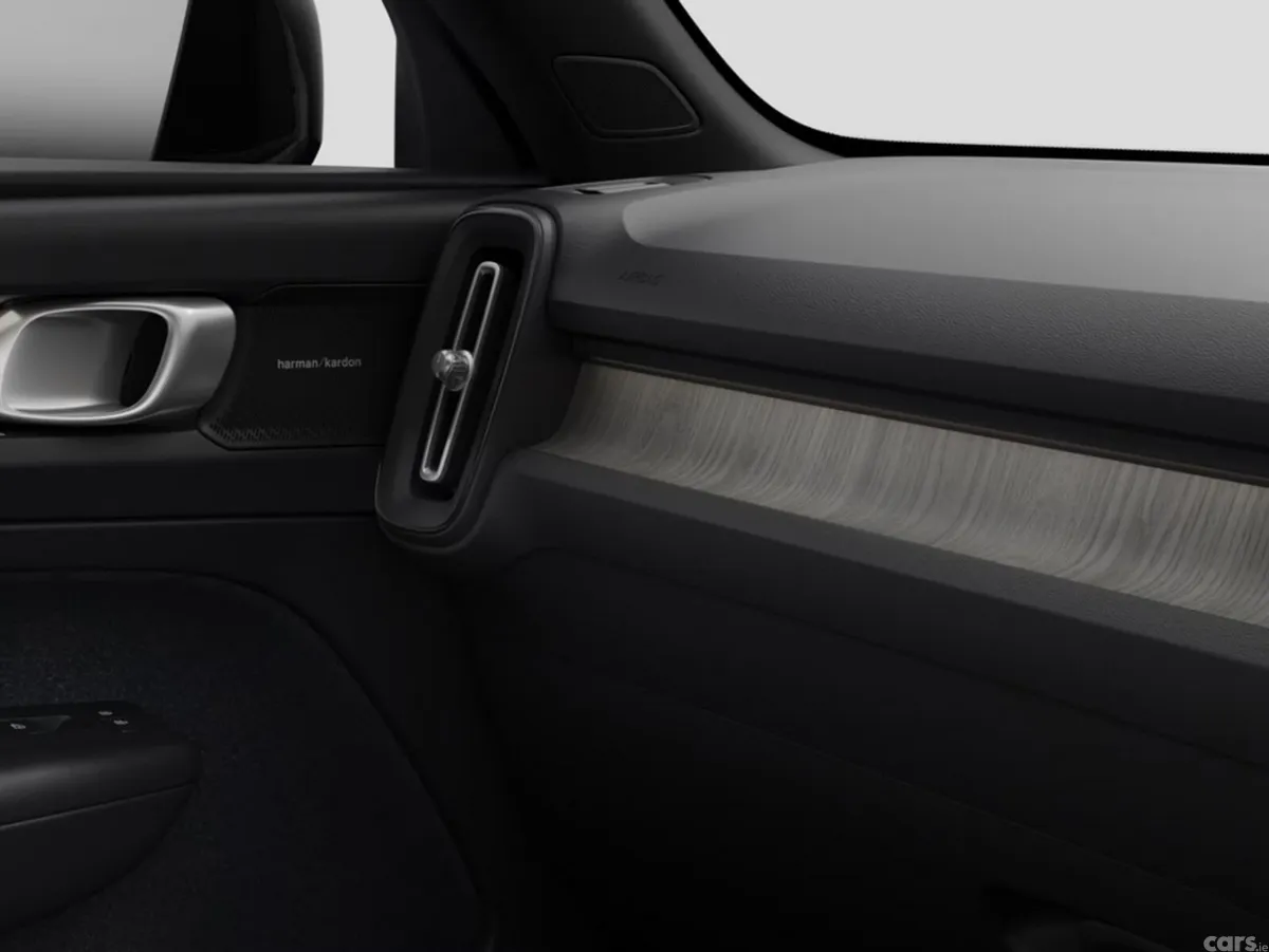 Volvo EX40 SUV, Electric, 2027, Green