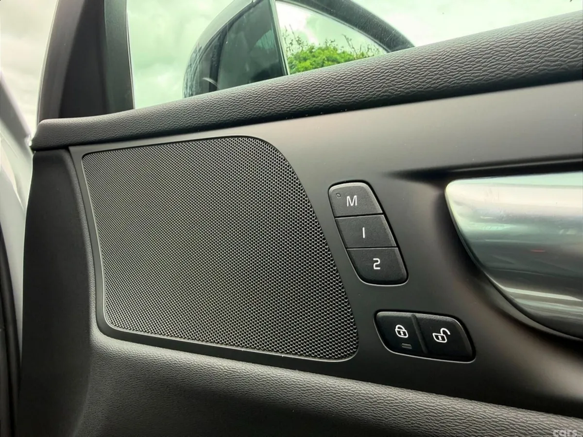 Volvo V60 Estate, Petrol Plug-in Hybrid, 2025, Grey