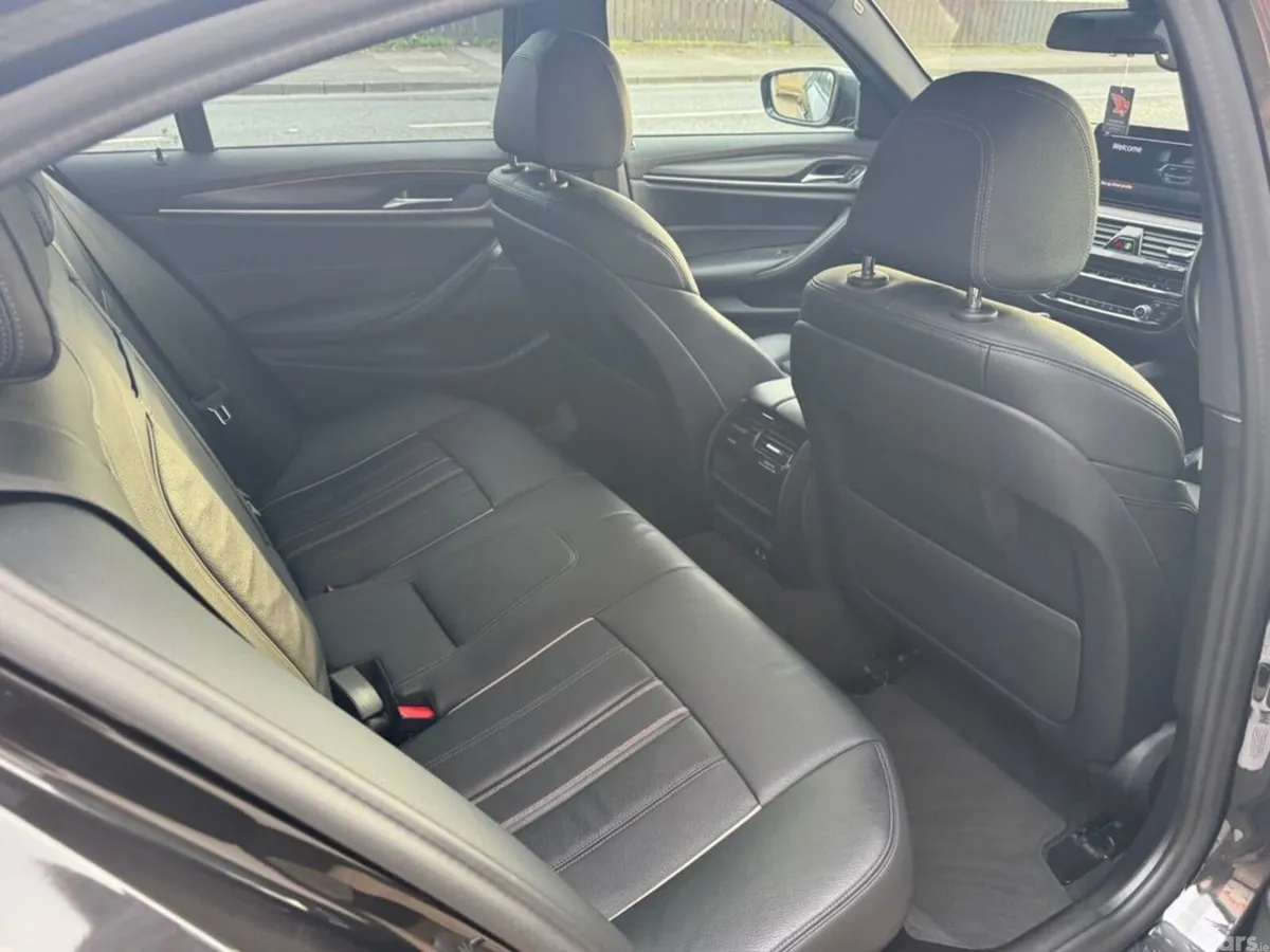 BMW 5-Series Saloon, Diesel Hybrid, 2021, Grey
