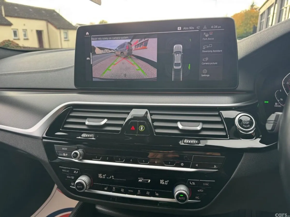 BMW 5-Series Saloon, Diesel Hybrid, 2021, Grey