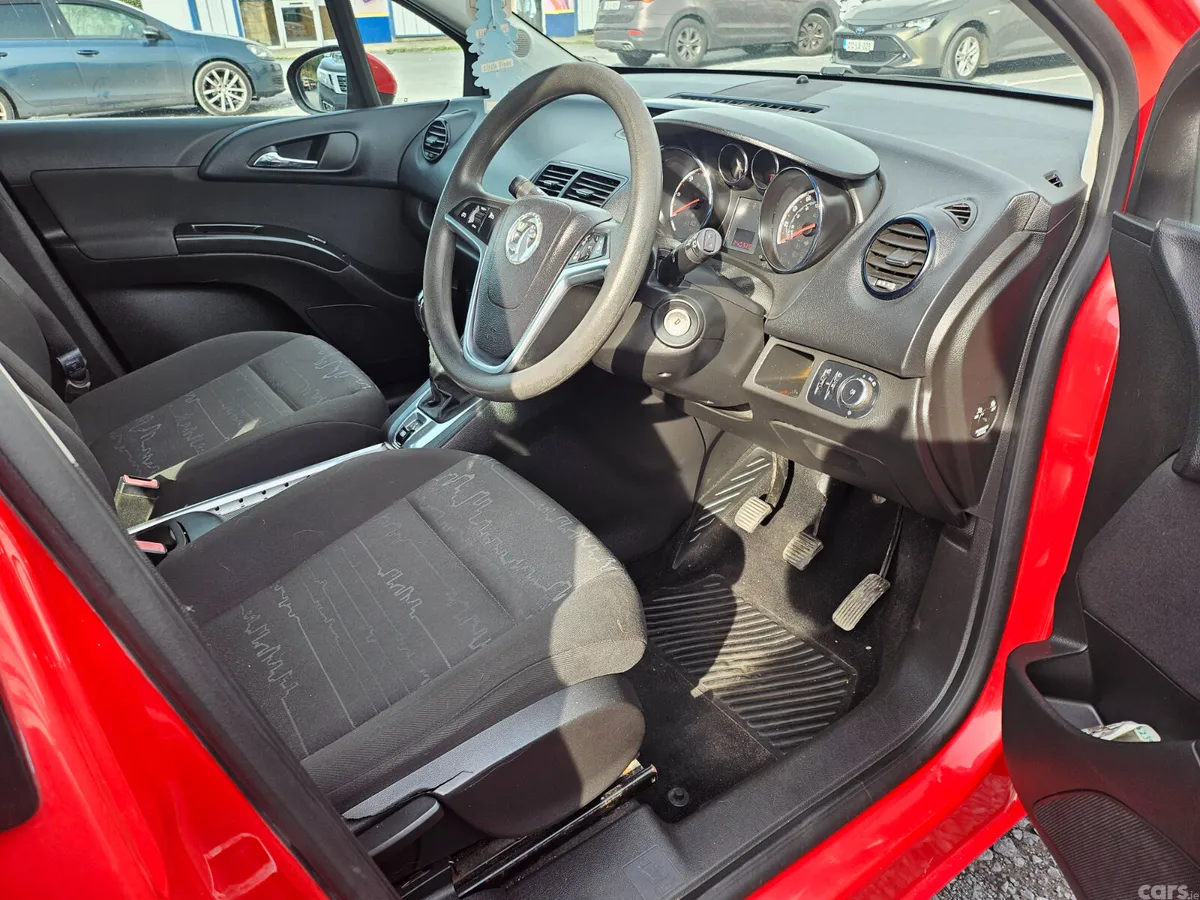 Vauxhall Meriva MPV, Diesel, 2011, Red