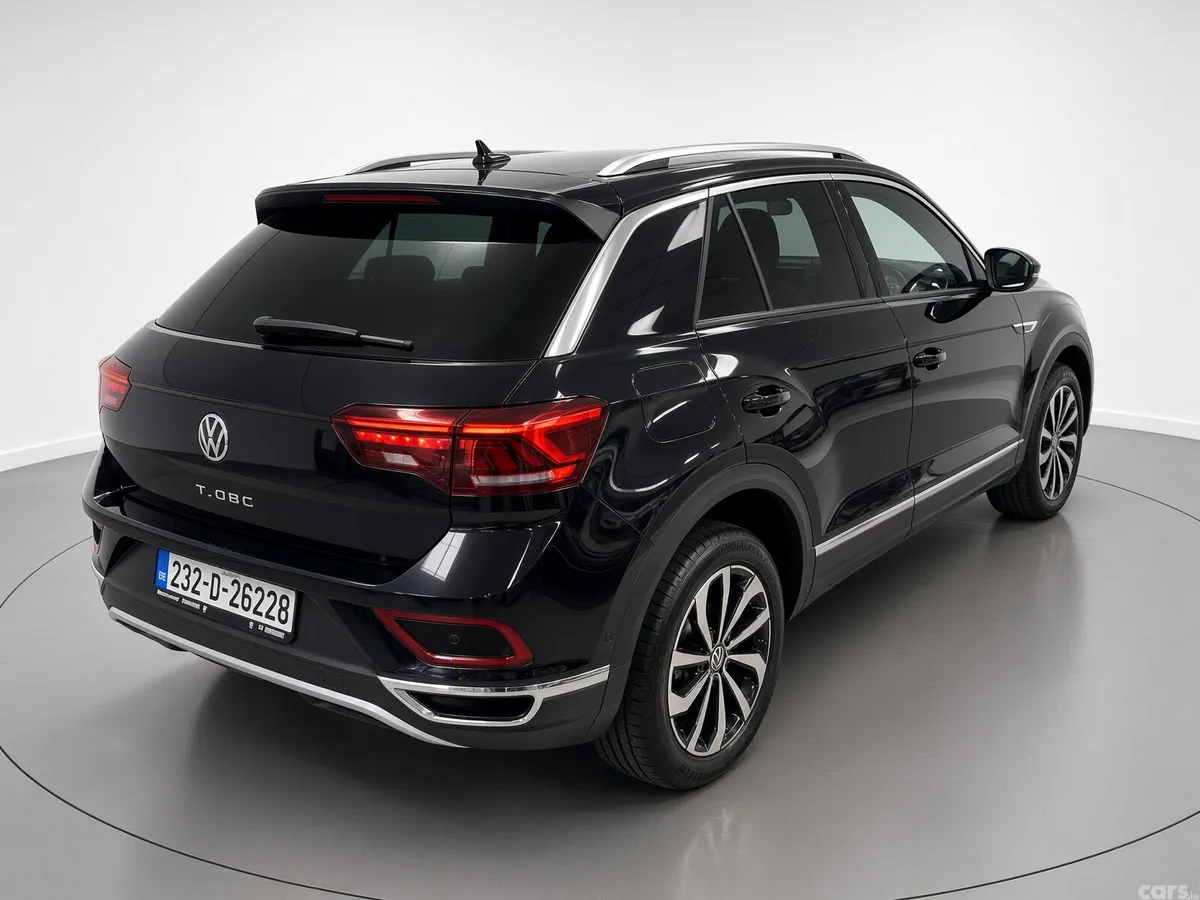 Volkswagen T-Roc SUV, Petrol, 2023, Black