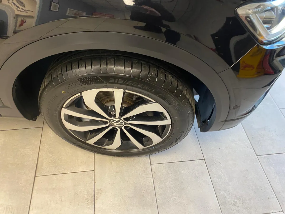 Volkswagen T-Roc SUV, Petrol, 2023, Black