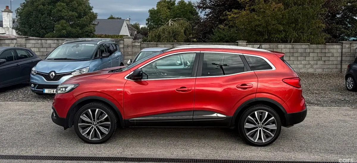 Renault Kadjar SUV, Diesel, 2016, Red