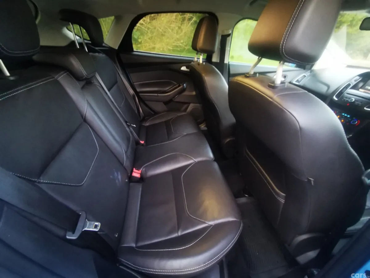 Ford Focus Hatchback, Petrol, 2016, Blue