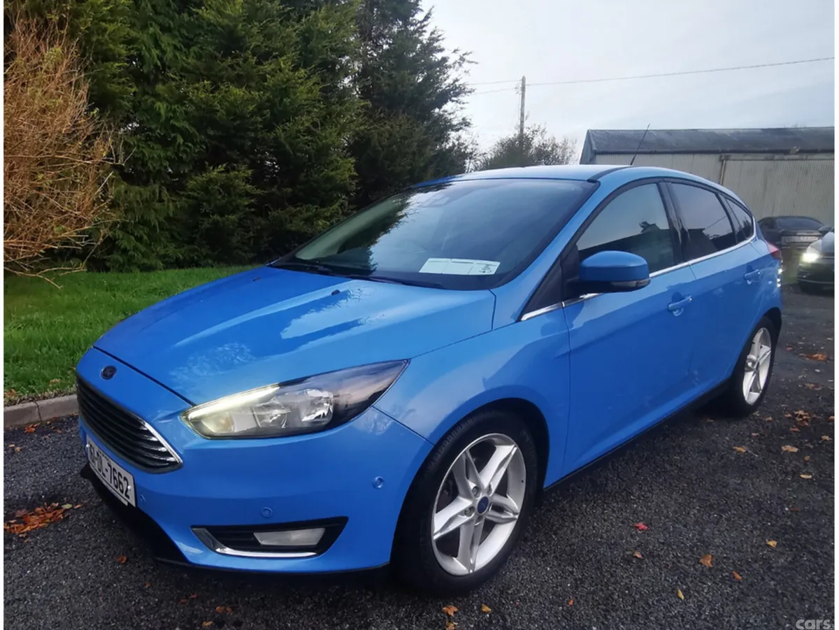 Ford Focus Hatchback, Petrol, 2016, Blue