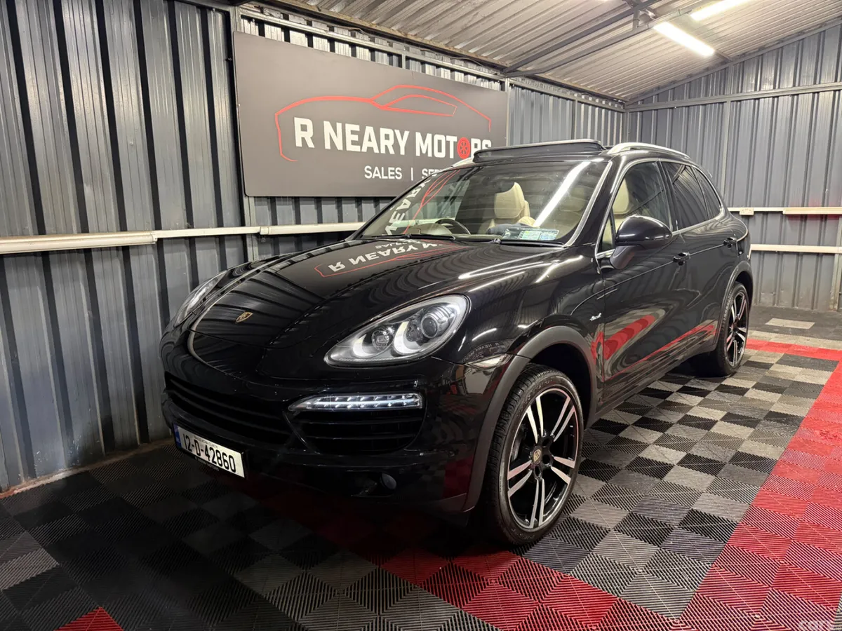 Porsche Cayenne SUV, Diesel, 2012, Black