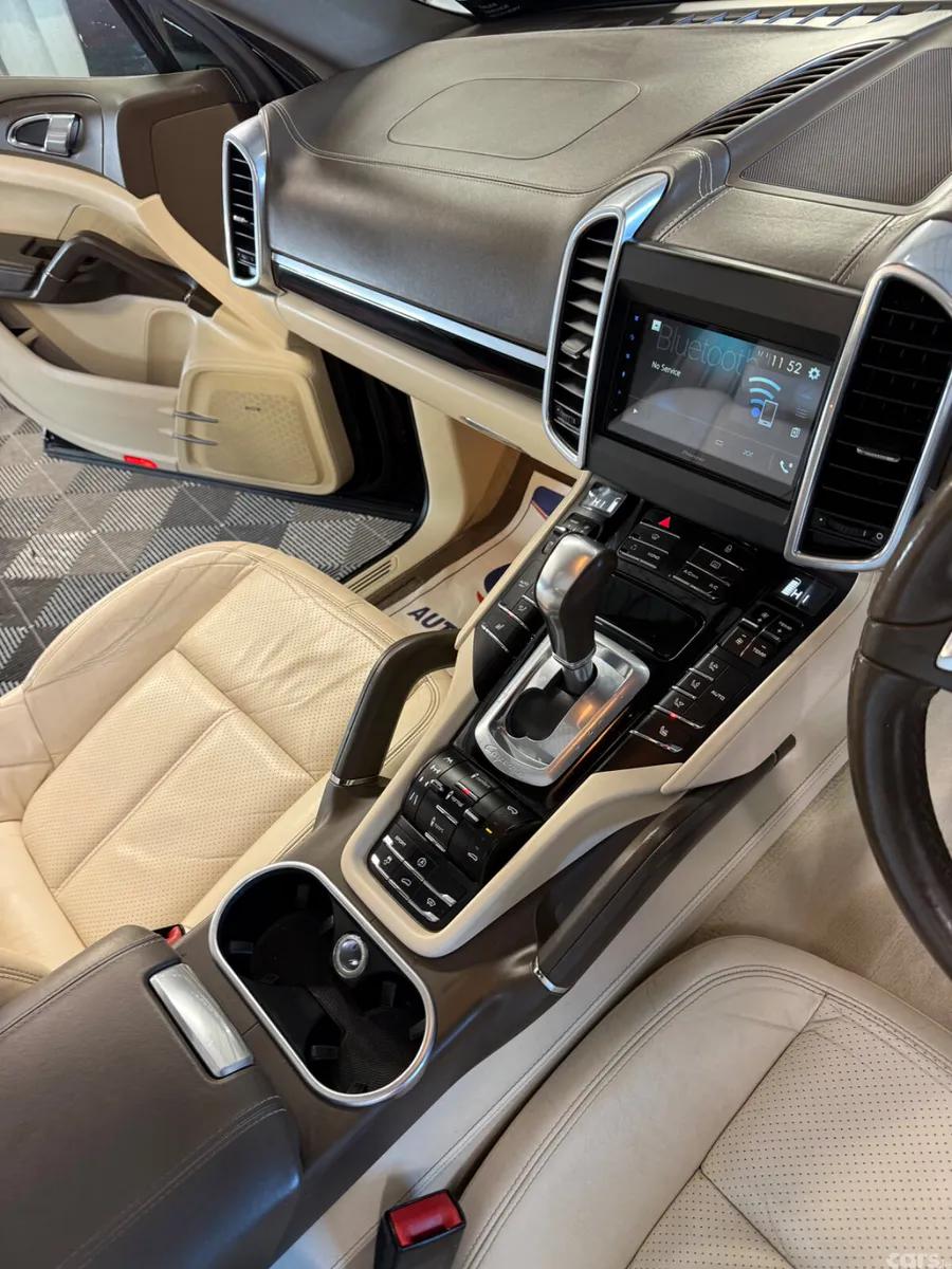 Porsche Cayenne SUV, Diesel, 2012, Black