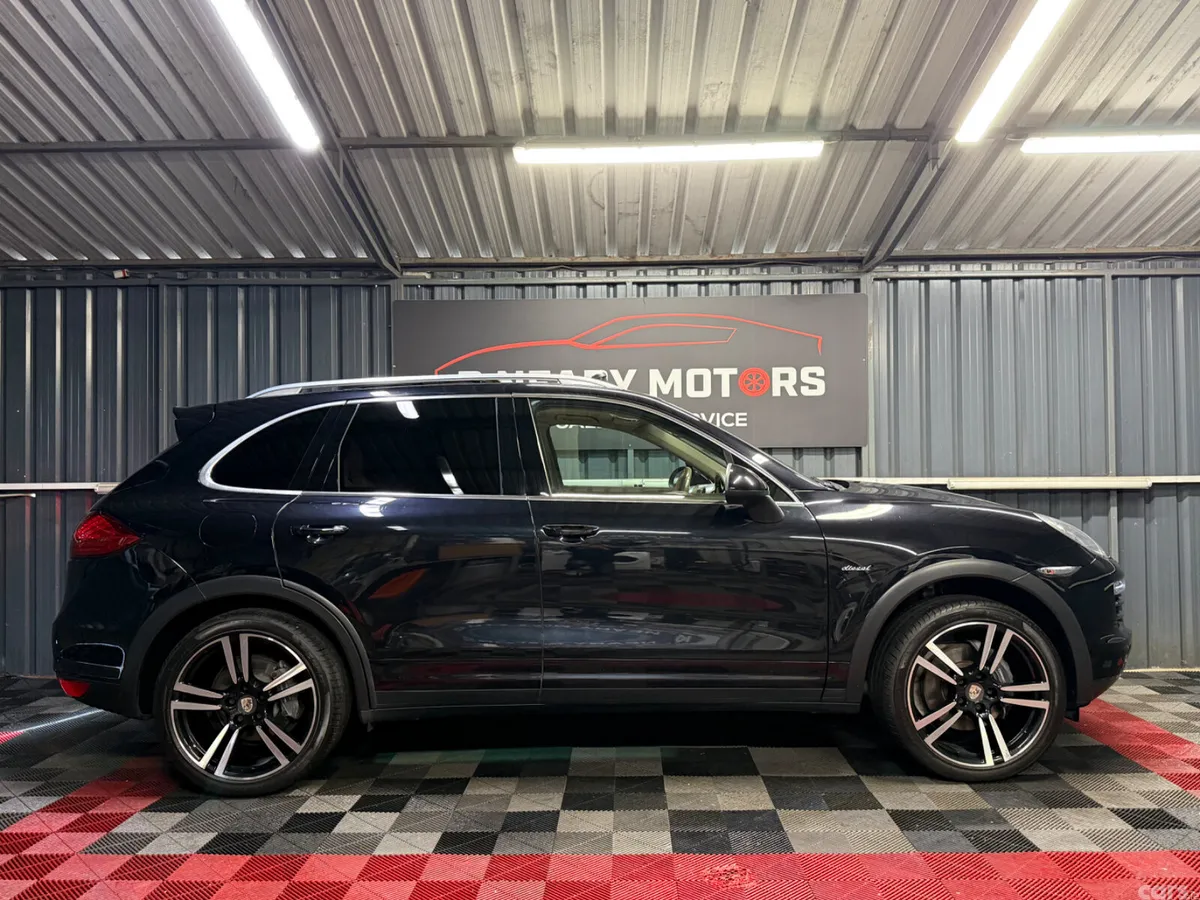 Porsche Cayenne SUV, Diesel, 2012, Black