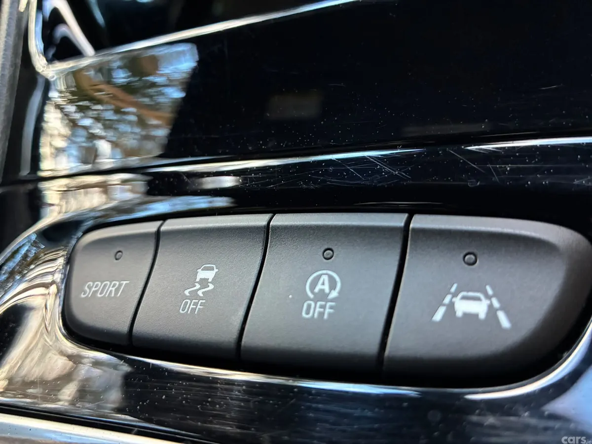 Opel Astra Hatchback, Diesel, 2016, White