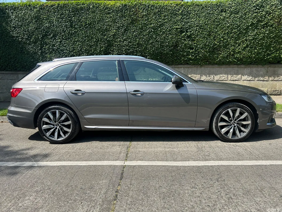 Audi A4 Estate, Diesel, 2022, Grey
