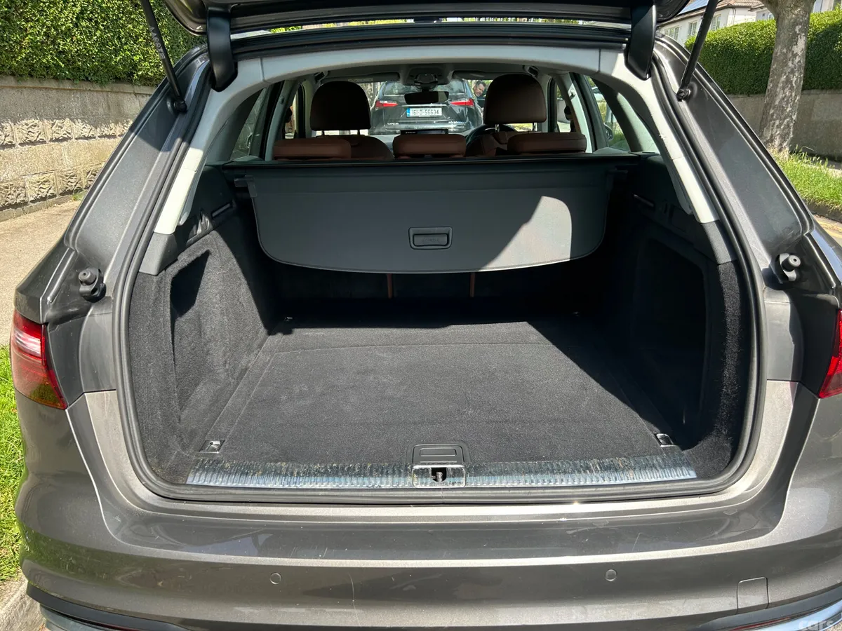 Audi A4 Estate, Diesel, 2022, Grey