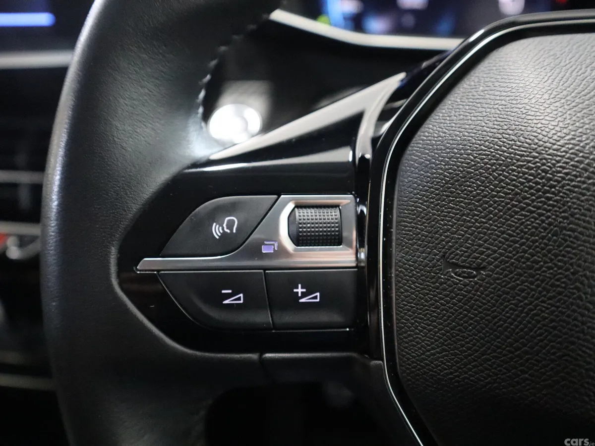 Peugeot 208 Hatchback, Petrol, 2023, Grey
