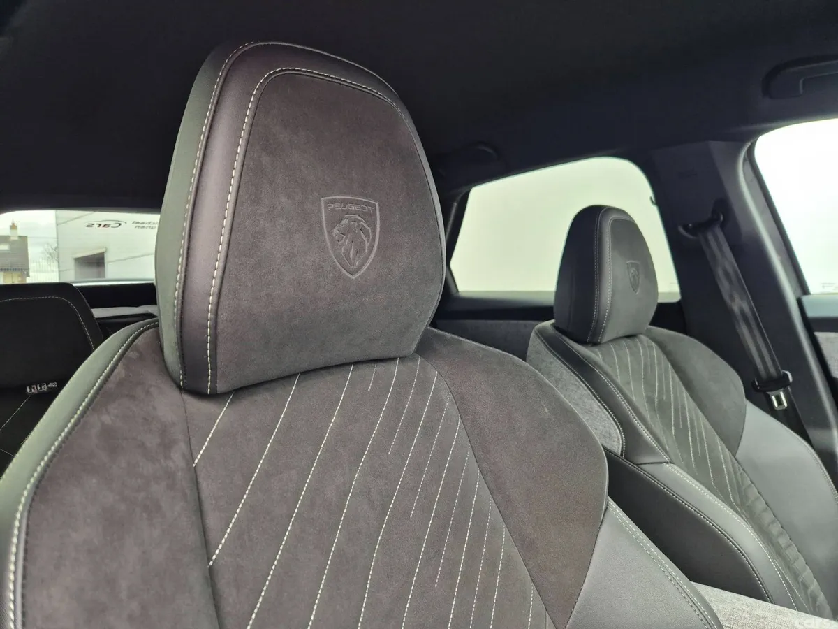 Peugeot 3008 SUV, Electric, 2025, Grey