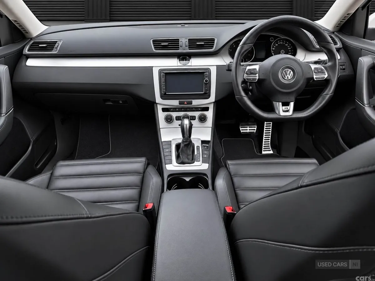 Volkswagen Passat , Petrol, 2015, White