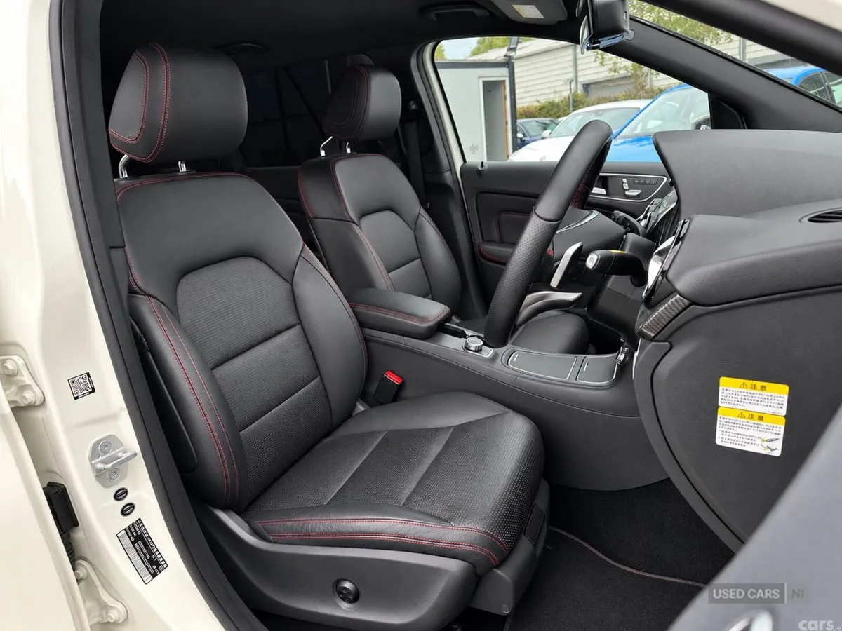 Mercedes-Benz B-Class , Petrol, 2015, White